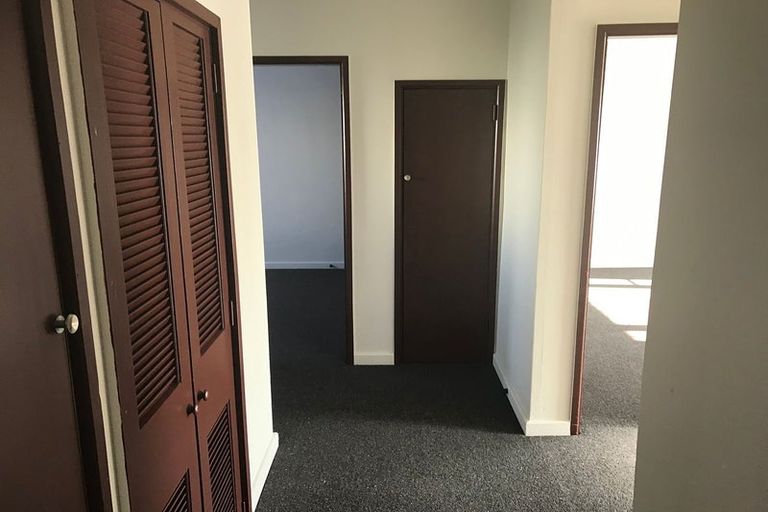 Photo of property in 229 Featherston Street, Palmerston North, 4410