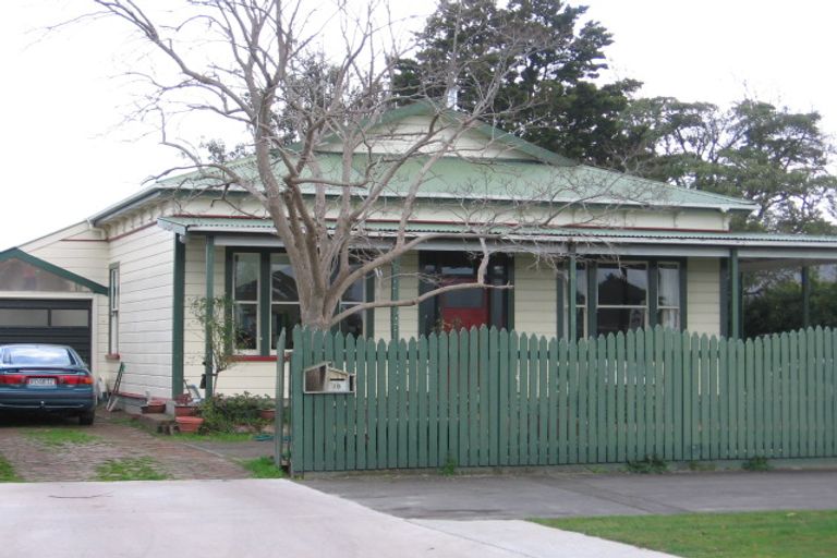 Photo of property in 18 Stewart Crescent, Hokowhitu, Palmerston North, 4410