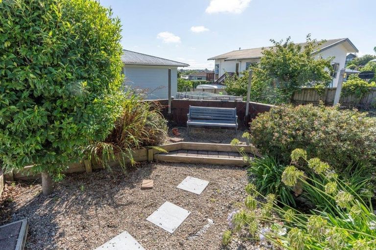 Photo of property in 5 Hamblyn Crescent, Nawton, Hamilton, 3200