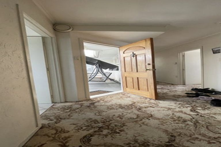 Photo of property in 10 Mildmay Road, Henderson, Auckland, 0610