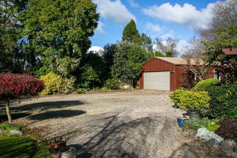 Photo of property in 261 Shakespeare Street, Leamington, Cambridge, 3432