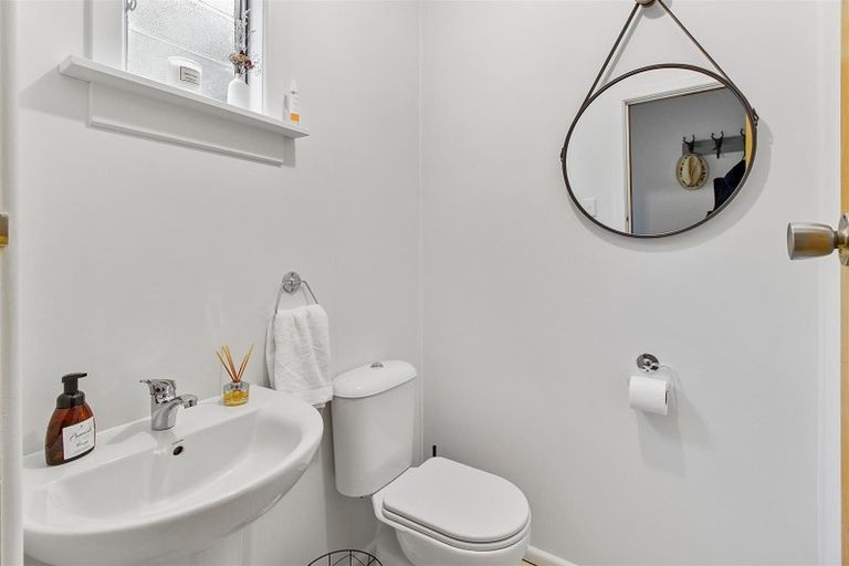 Photo of property in 11 Ashburn Street, Oamaru North, Oamaru, 9400