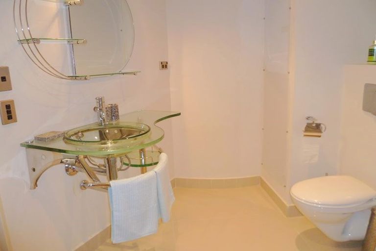 Photo of property in The Quay, 8/332a2 Lambton Quay, Wellington Central, Wellington, 6011