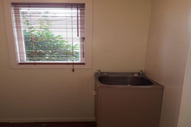 Photo of property in 15 Stewart Place, Melville, Hamilton, 3206