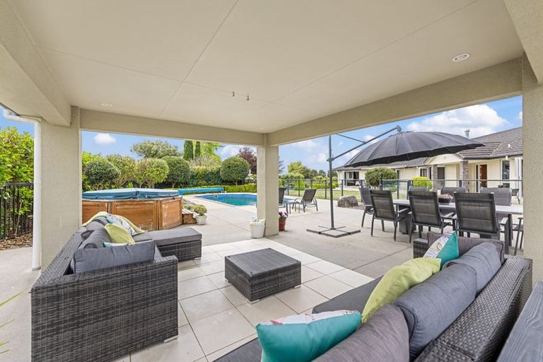 Photo of property in 503 Grasslands Drive, Cambridge, 3493