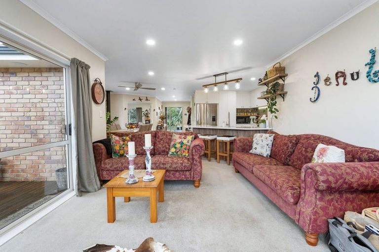 Photo of property in 458 Pukehuia Road, Tangiteroria, 0381