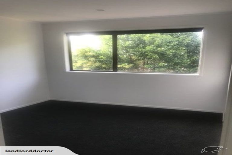 Photo of property in 13 Lendenfeld Drive, Papatoetoe, Auckland, 2025