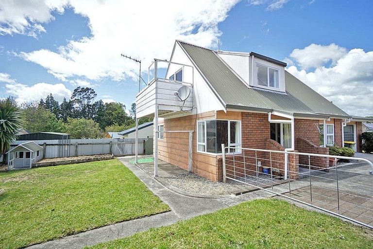 Photo of property in 57 Macloughlin Drive, Te Puke, 3119