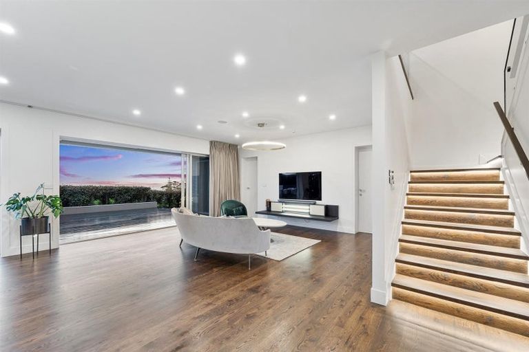 Photo of property in 27 Bearing Parade, Long Bay, Auckland, 0630