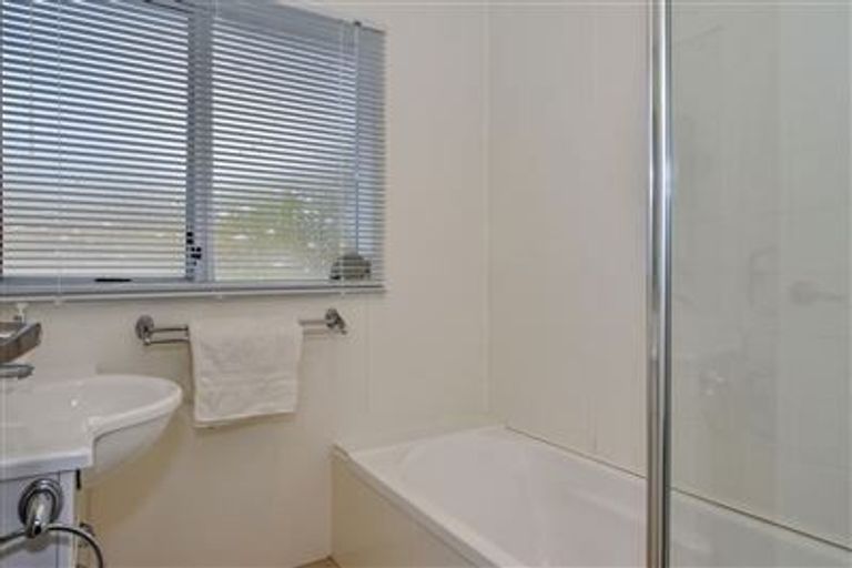 Photo of property in 78 Stapleford Crescent, Browns Bay, Auckland, 0630