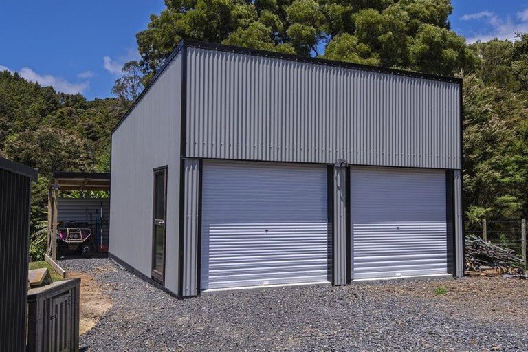 Photo of property in 241a Hailes Road, Whananaki, 0181