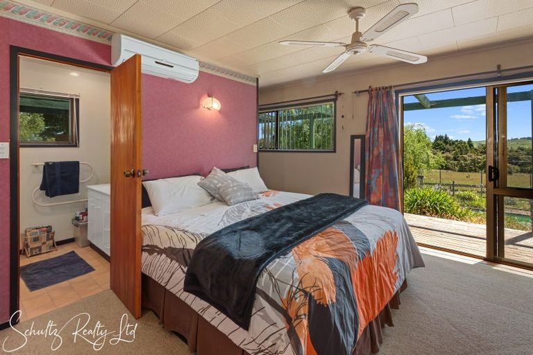Photo of property in 1610 Paparoa-oakleigh Road, Taipuha, Paparoa, 0571