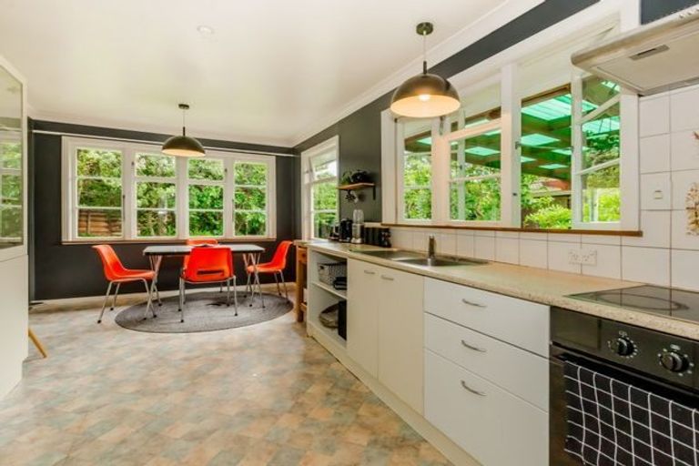 Photo of property in 59 Te Moana Road, Waikanae Beach, Waikanae, 5036