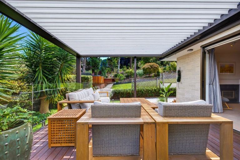 Photo of property in 11 Muritai Crescent, Havelock North, 4130