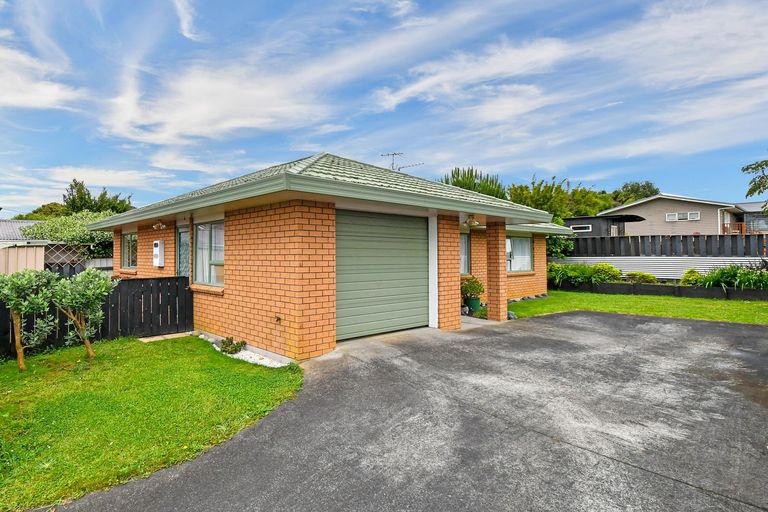 Photo of property in 28a Helvetia Road, Pukekohe, 2120