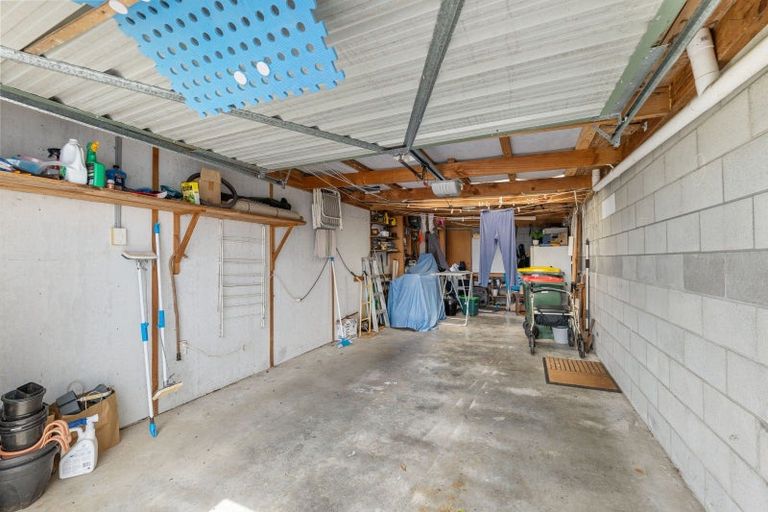 Photo of property in 1/12 Hori Street, Vogeltown, New Plymouth, 4310