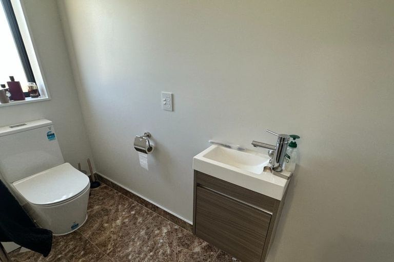 Photo of property in 10b Polestar Lane, Whitby, Porirua, 5024