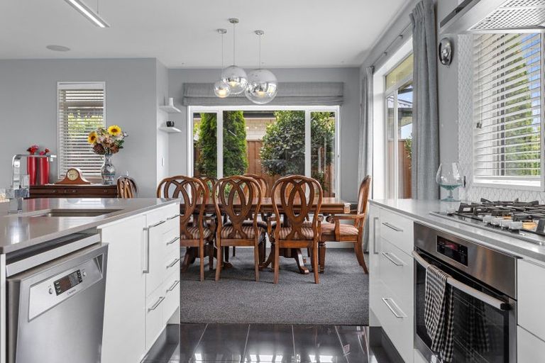 Photo of property in 8 Beech Drive, Rangiora, 7400