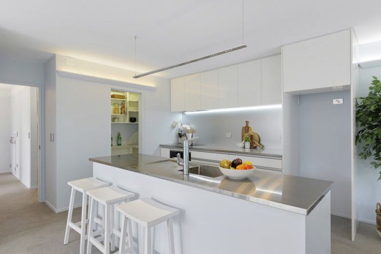 Photo of property in 1/64 Hewitts Road, Merivale, Christchurch, 8014