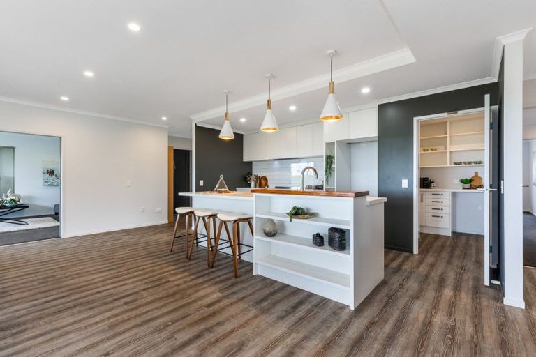 Photo of property in 890 Findlay Road, Pukorokoro / Miranda, Miranda, 2473