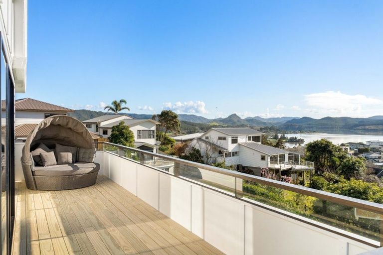 Photo of property in 150 Tirohanga Drive, Whangamata, 3620