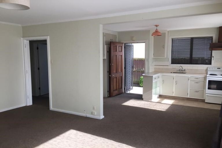 Photo of property in 1/402 Ferry Road, Woolston, Christchurch, 8023