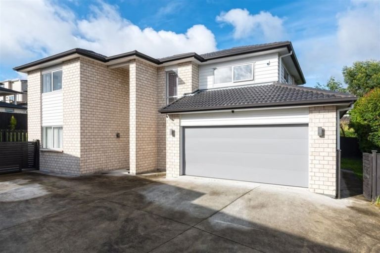 Photo of property in 23 Vino Cina Heights, Ranui, Auckland, 0612