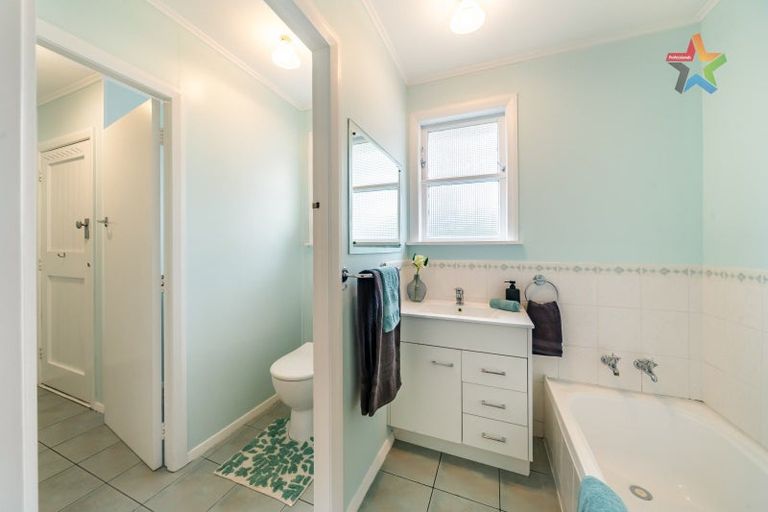 Photo of property in 1 Delaney Drive, Stokes Valley, Lower Hutt, 5019