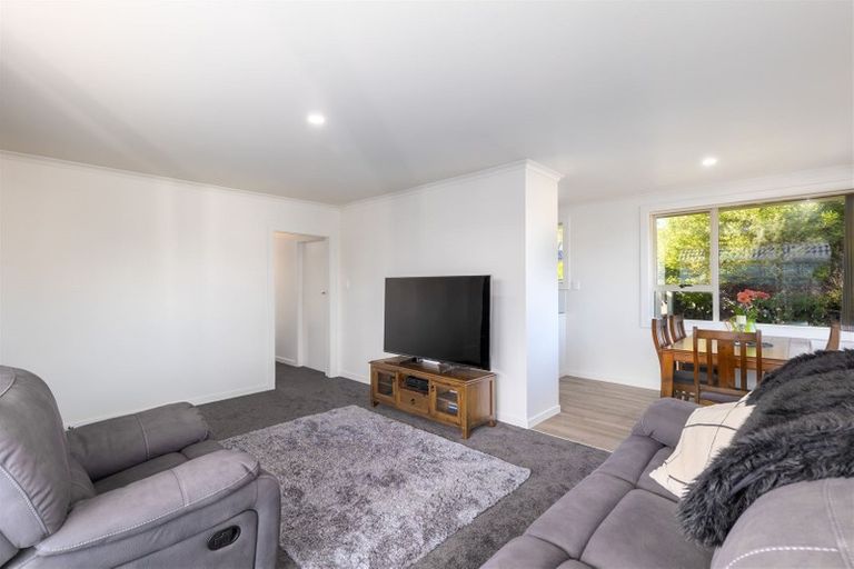 Photo of property in 7 Clipper Place, Redwood, Christchurch, 8051