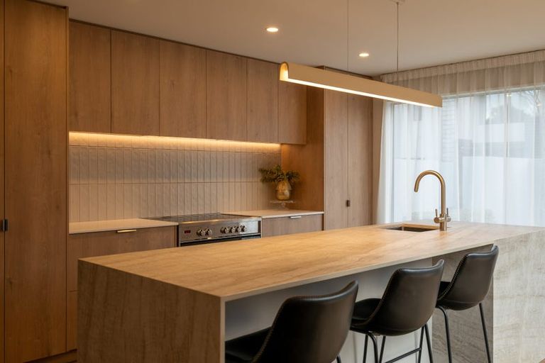 Photo of property in 92a Jeffreys Road, Fendalton, Christchurch, 8052