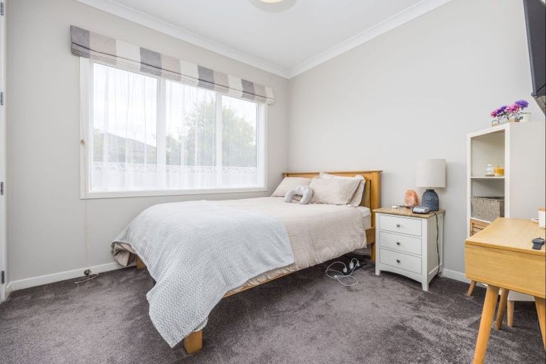 Photo of property in 76 Madison Terrace, Silverdale, 0932