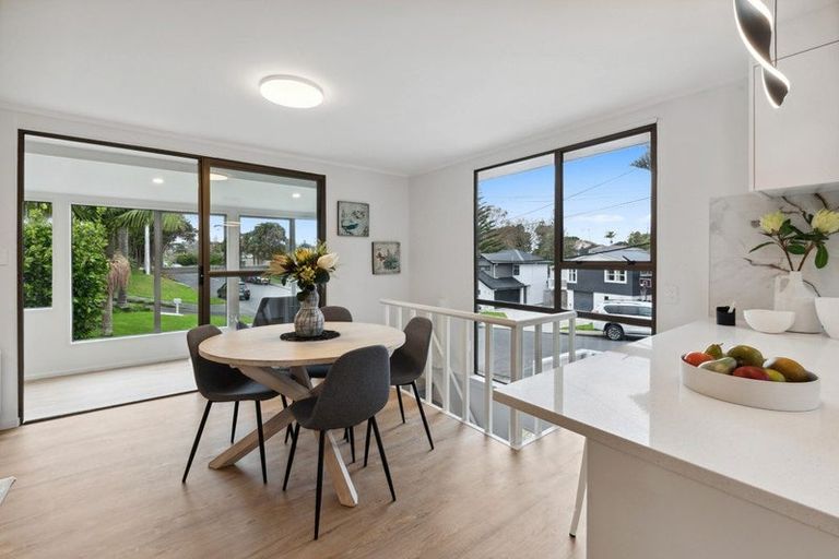 Photo of property in 1/16 Hogans Road, Glenfield, Auckland, 0629