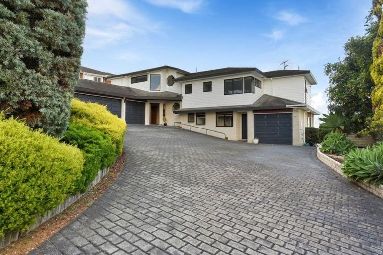 Photo of property in 18 Savoy Road, Orewa, 0931