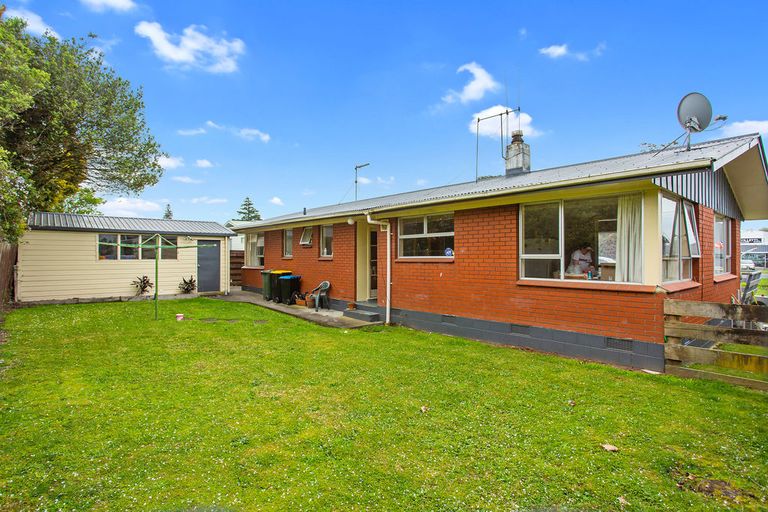 Photo of property in 42 Shakespeare Street, Leamington, Cambridge, 3432