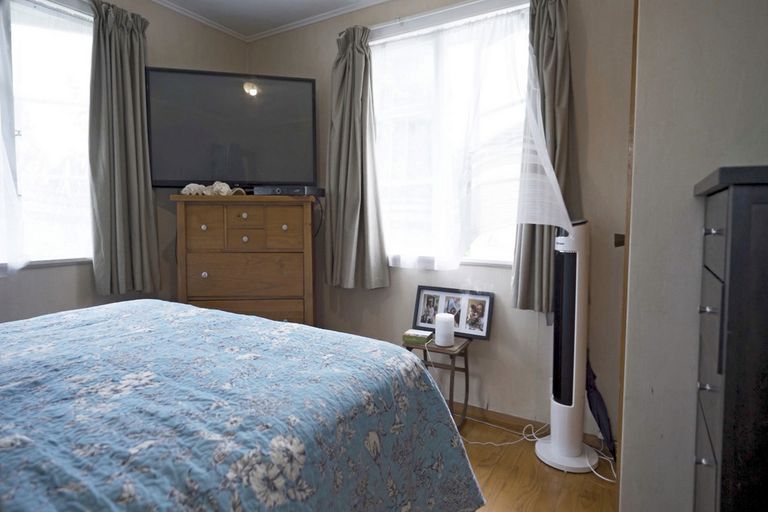 Photo of property in 78 Arimu Road, Papakura, 2110