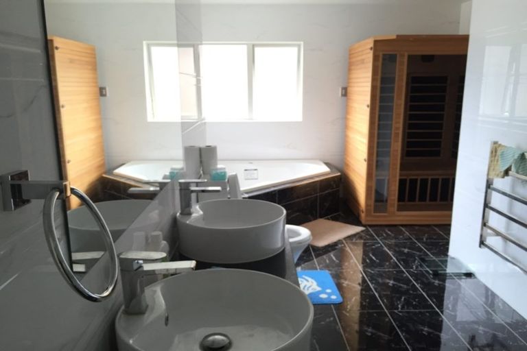 Photo of property in 23 Dromoland Drive, Flat Bush, Auckland, 2019