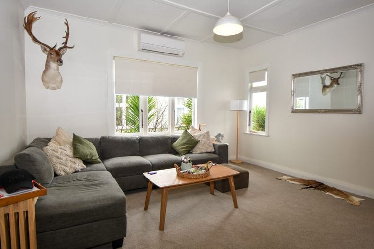 Photo of property in 20 Wyndham Street, Carterton, 5713
