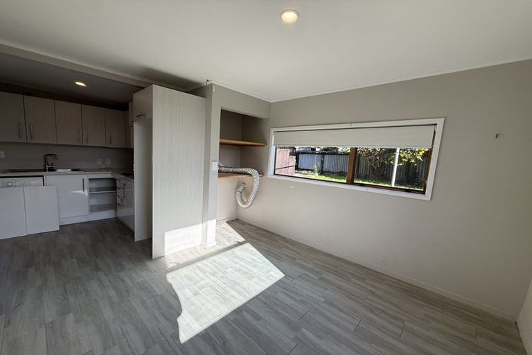 Photo of property in 4 Stella Place, Manurewa, Auckland, 2102