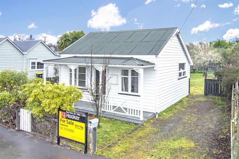 Photo of property in 26 Johnstone Street, Masterton, 5810