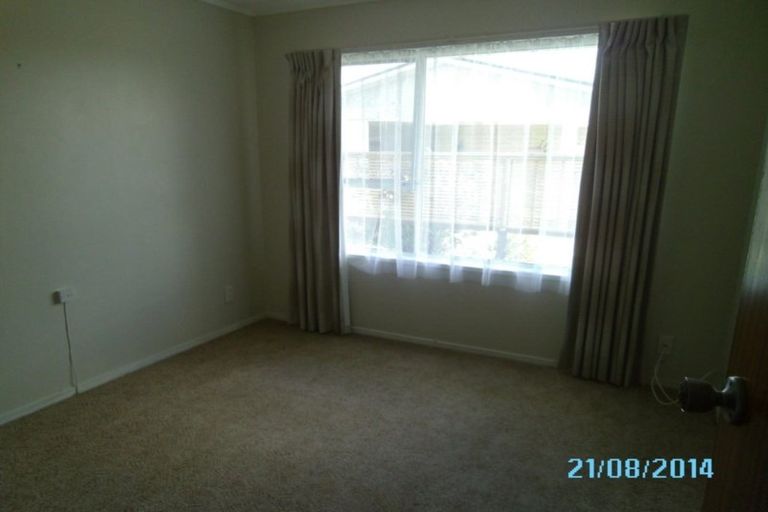 Photo of property in 1 Winiata Place, Otaki, 5512