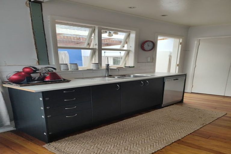 Photo of property in 5 Repo Street, Paraparaumu, 5032