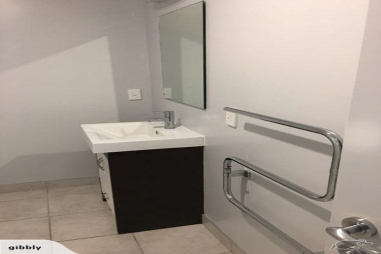 Photo of property in 3b Scotland Place, Hillcrest, Hamilton, 3216