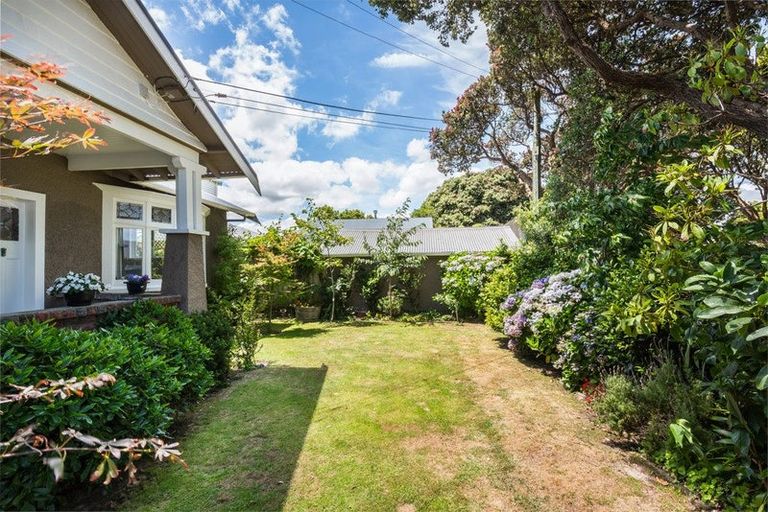 Photo of property in 4 Tui Street, Alicetown, Lower Hutt, 5010