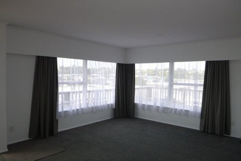 Photo of property in 2/115 Target Road, Wairau Valley, Auckland, 0629