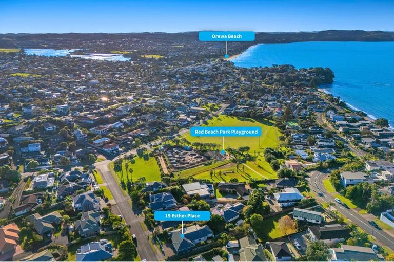 Photo of property in 19 Esther Place, Red Beach, 0932