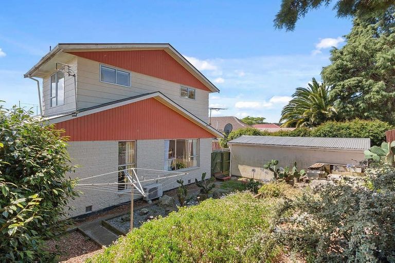 Photo of property in 2/132 Hay Street, Bromley, Christchurch, 8062