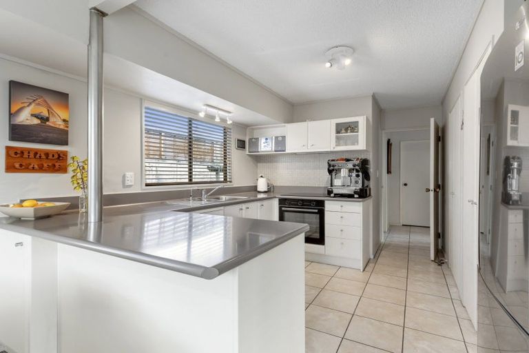 Photo of property in 116 Darraghs Road, Brookfield, Tauranga, 3110