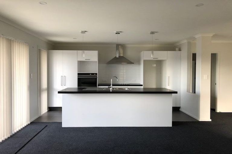 Photo of property in 36 Fairfax Crescent, Pyes Pa, Tauranga, 3112