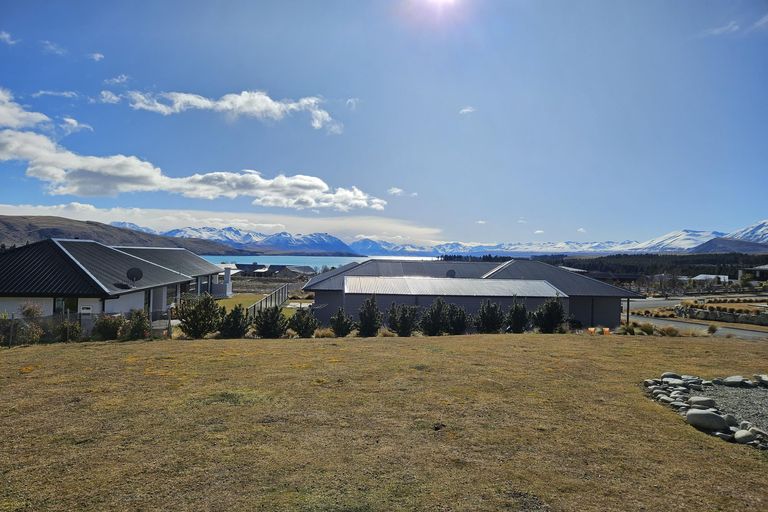 Photo of property in 4 Manning Place, Lake Tekapo, 7999