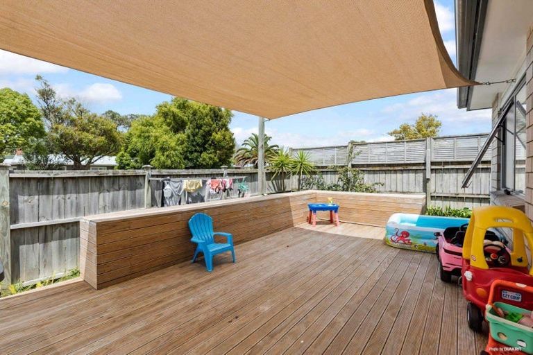 Photo of property in 13 Vazey Way, Hobsonville, Auckland, 0618